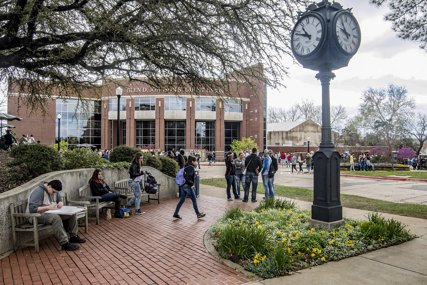 Southeastern holds the line on tuition, other costs for third year in a