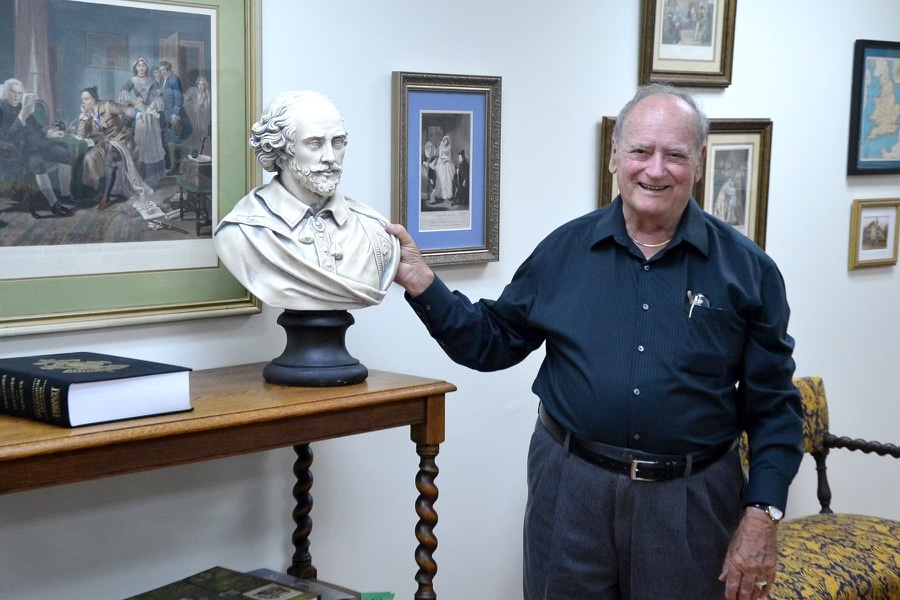 Tigner estate's generous gift expands endowment of English education scholarships | Southeastern Oklahoma State University - Vimarsana News