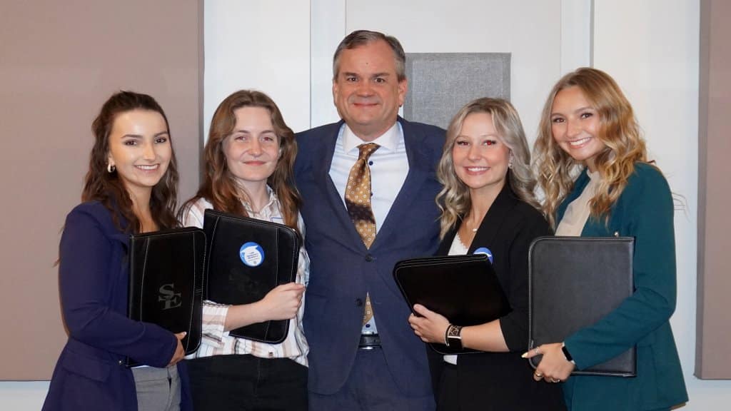 The Southeastern contingent also met briefly with Sean Burrage, the Chancellor of the Oklahoma State System of Higher Education and former SE president.
