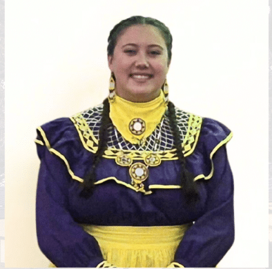 Hailie Giles headshot