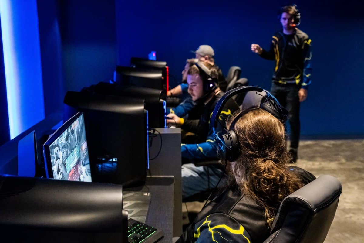 Southeastern joins ever-growing popularity of Esports teams banner