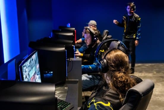Southeastern joins ever-growing popularity of Esports teams Thumbnail