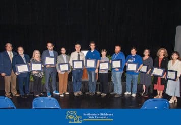 Southeastern recognizes outstanding faculty and staff members Thumbnail