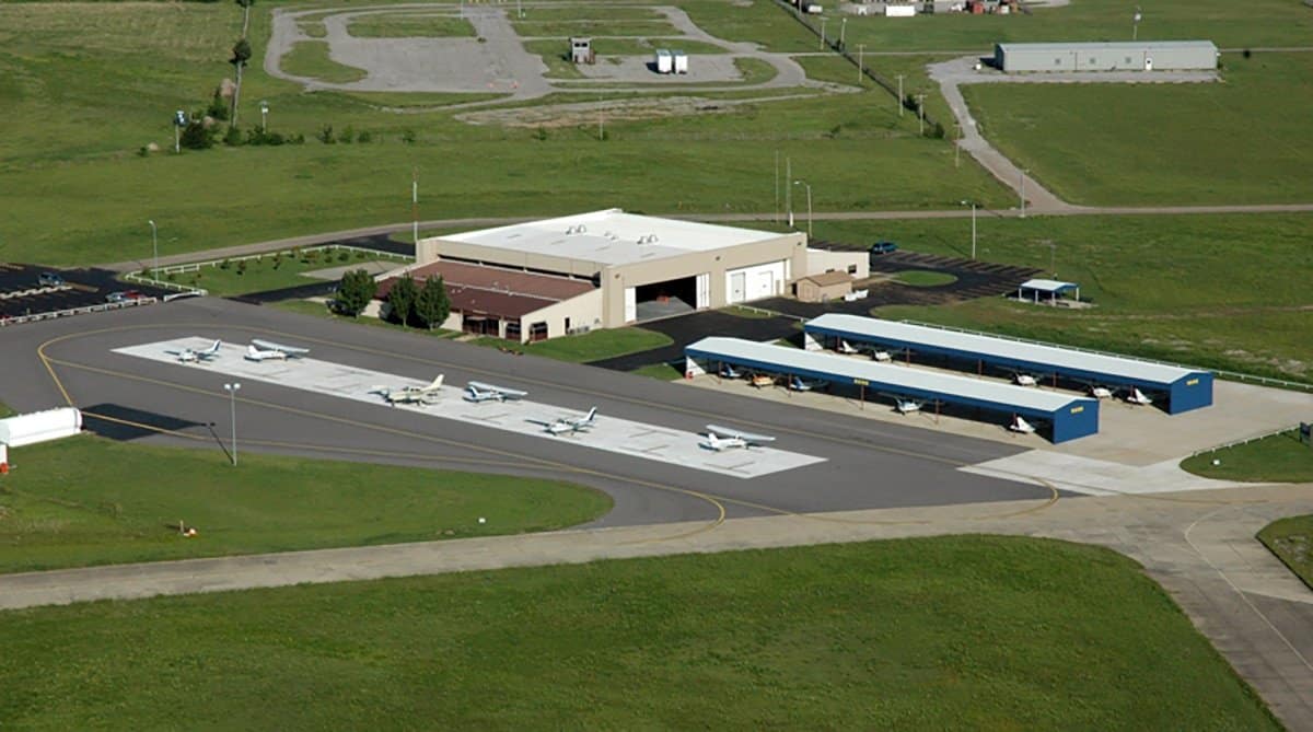 Southeastern receives $1 million grant for Aerospace Technology Center from Economic Development Administration banner