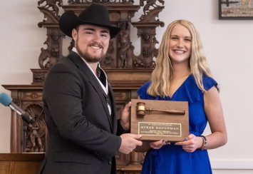 Southeastern Student Government Association installs 2024-25 officers and senators, honors award winners at annual banquet Thumbnail