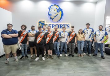 SEsports wins 5-1 Overwatch match over East Central in first-ever in-person match between local rival schools Thumbnail