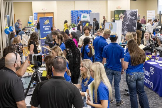 SE Career Services welcomes 32 businesses to campus for All Majors Career Fair Thumbnail