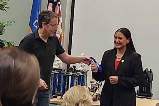 Freshman Gracie Sam leads strong performances for SE Speech and Debate at “Border Wars” tournament Thumbnail