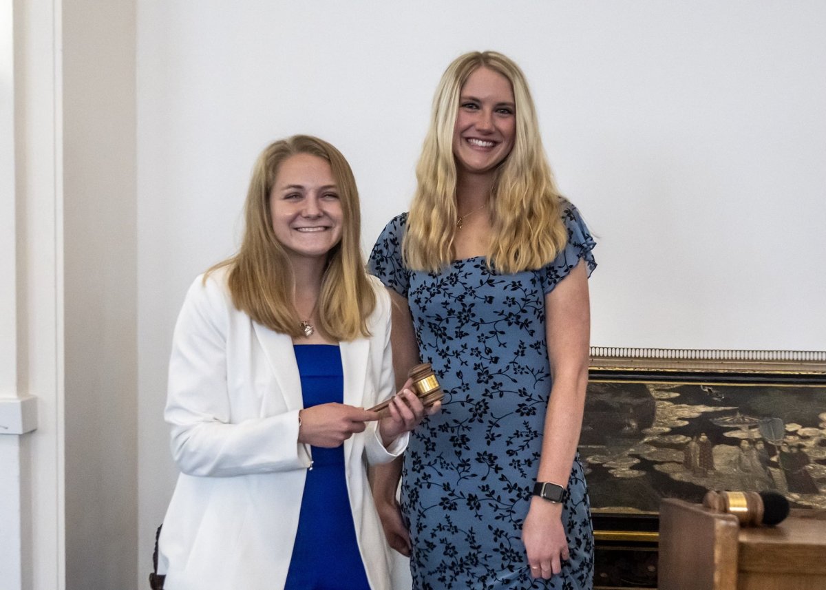 Southeastern Student Government Association installs 2025-26 officers and senators, honors award winners at annual banquet banner