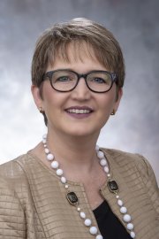 Lehrling, April Bio Image