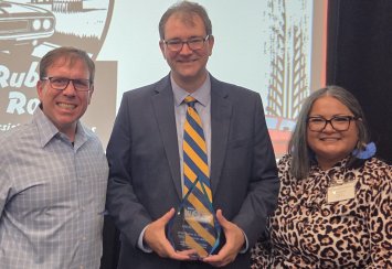 Dr. Mike Davis receives Walter O. Mason TRIO Achiever Award Thumbnail