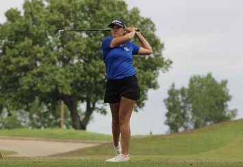 Women’s Golf: Button finishes second at Regional, punches ticket to National Tournament Thumbnail