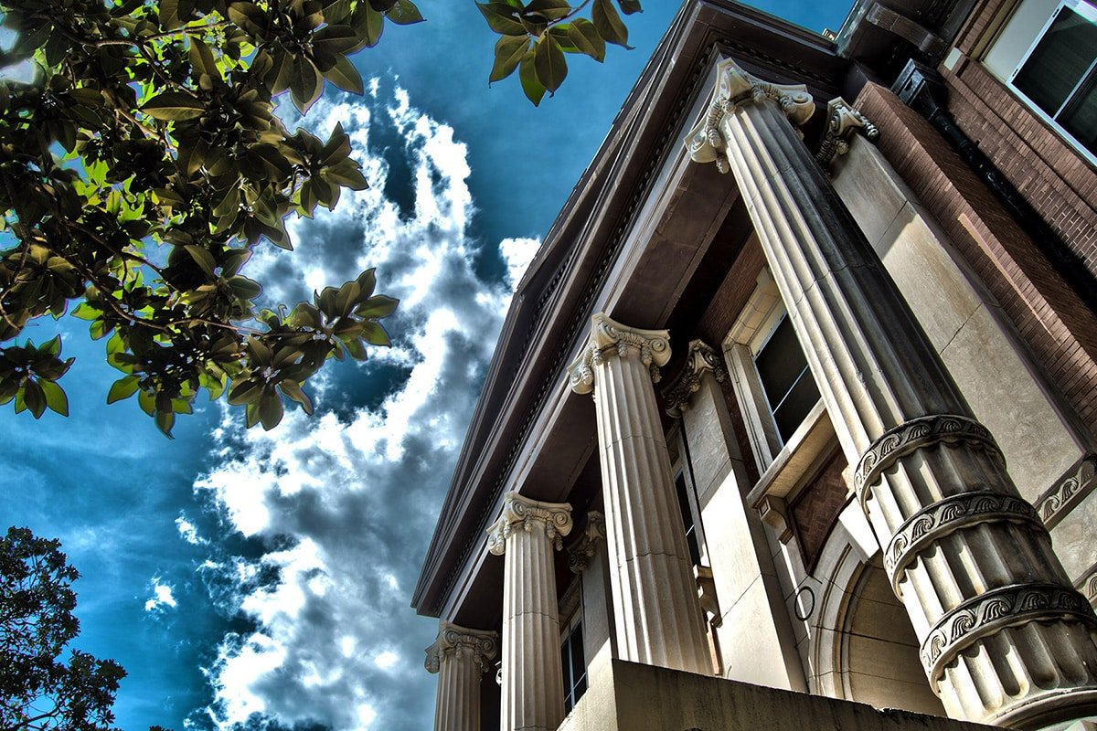 Southeastern Closed on Memorial Day as Summer Work Hours Begin banner