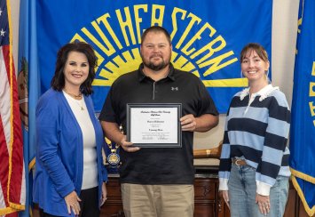 SE Staff Senate recognizes Shawn Ridenour as “Unsung Hero” winner  Thumbnail