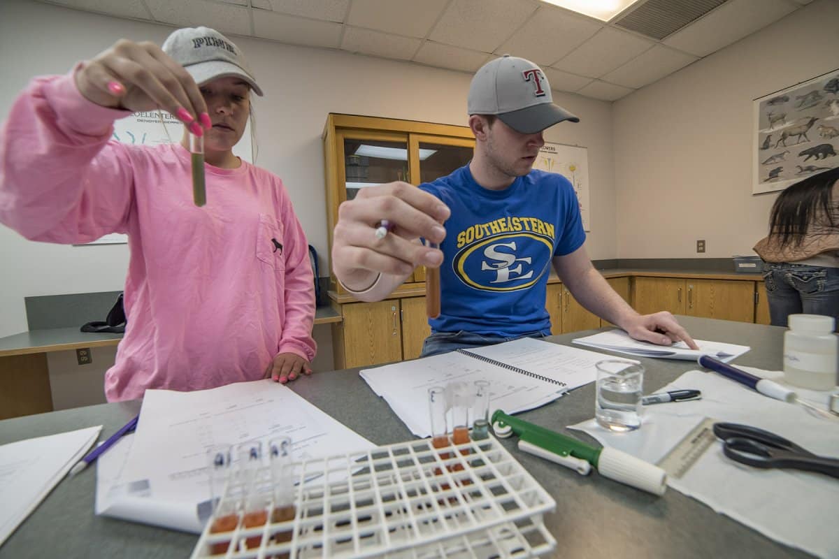 Southeastern, Arkansas Colleges of Health Education sign agreement to assist in interview process for students banner