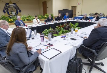 Southeastern hosts October regents meeting Thumbnail